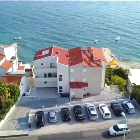 Sea Star Apartments Подстрана Экстерьер фото