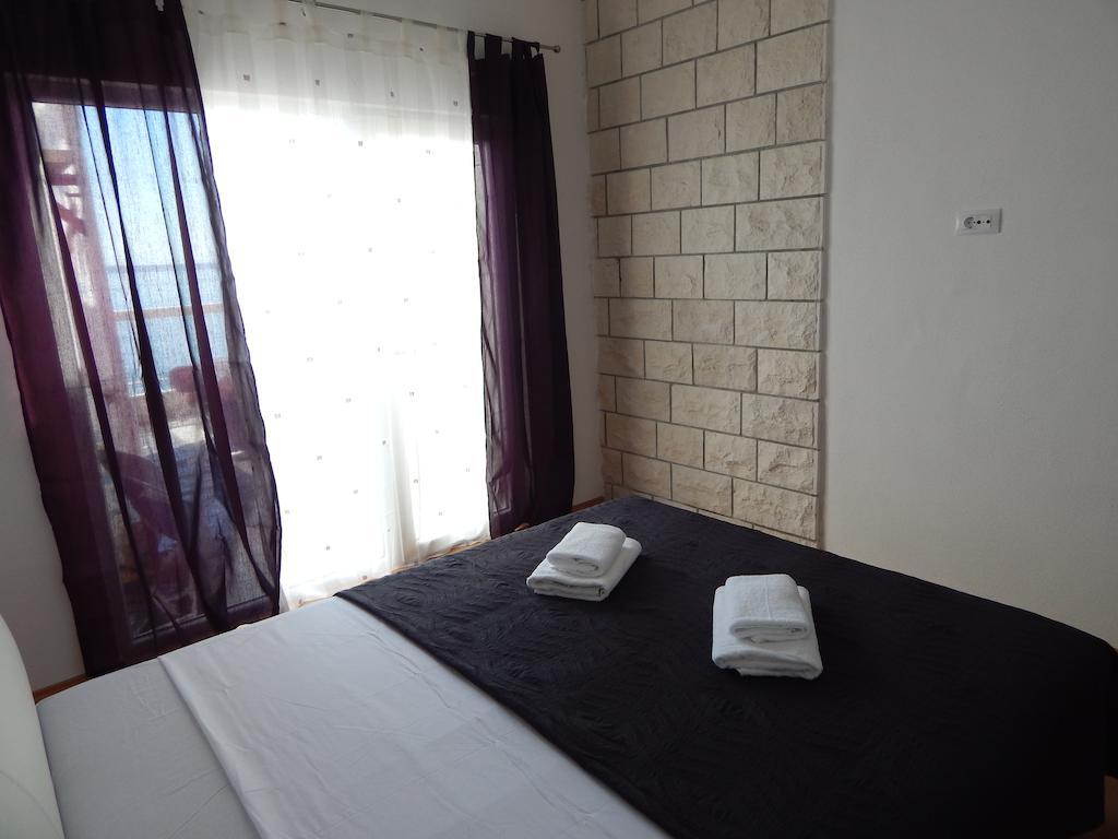Sea Star Apartments Подстрана Номер фото