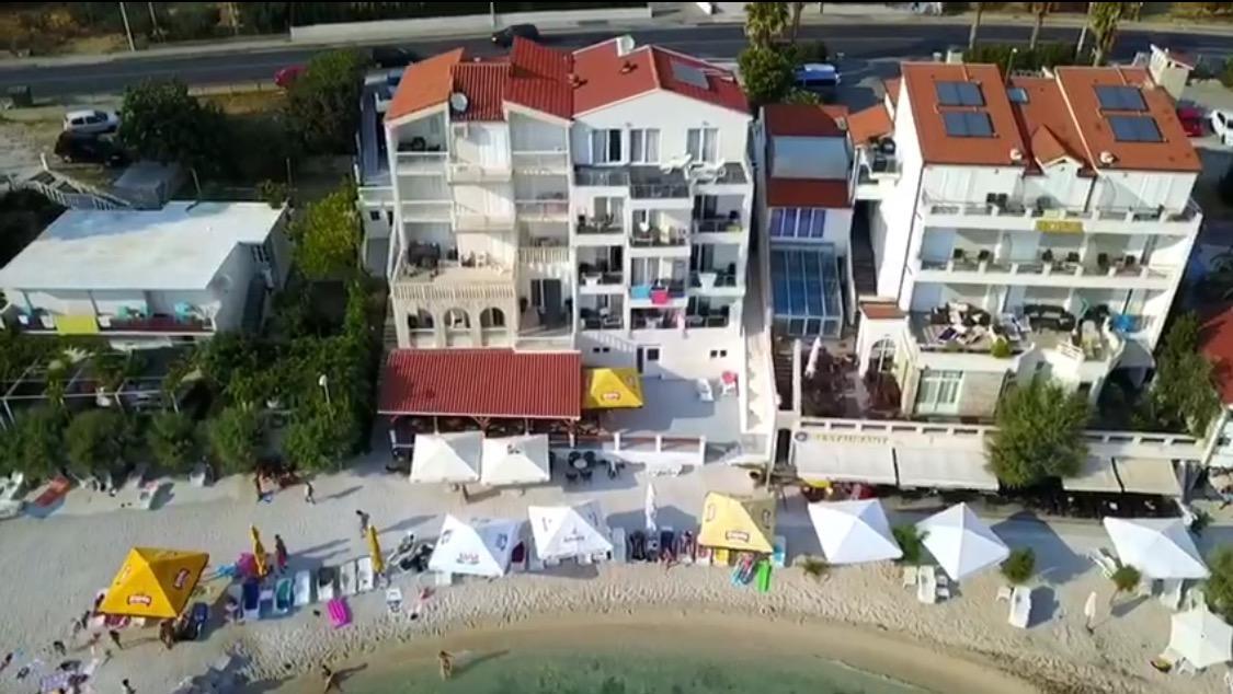 Sea Star Apartments Подстрана Экстерьер фото